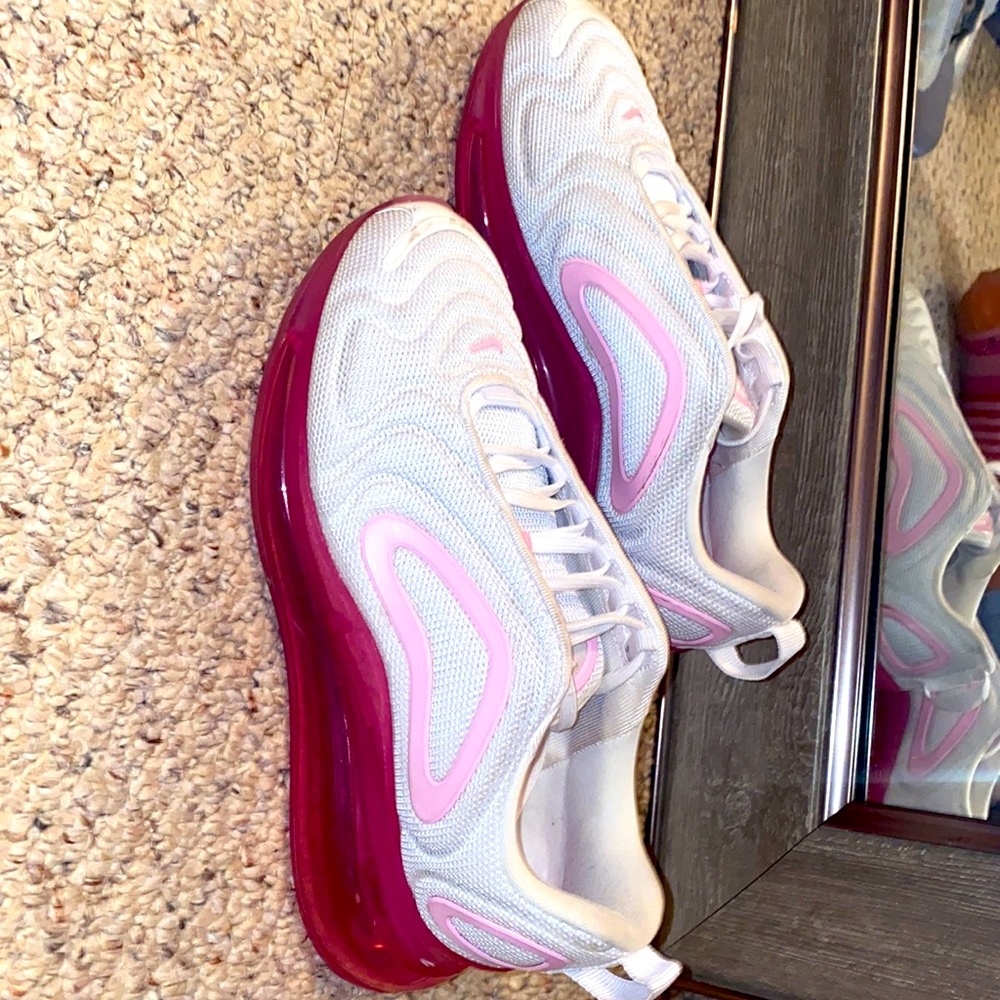 Women’s air max 720